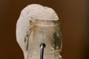 目元に効果的な高濃度発酵成分入りアイクリームの選び方は？