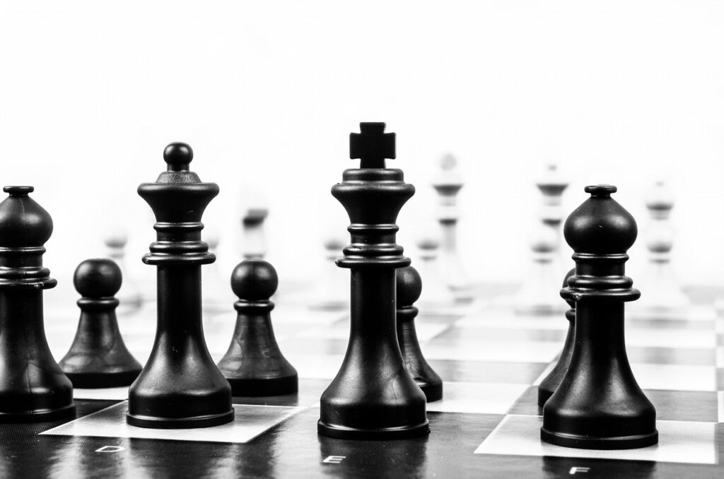 目元のむくみを解消する方法にはどんなものがある？