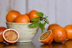 目元の健康をサポートする食事に含まれるビタミンは？